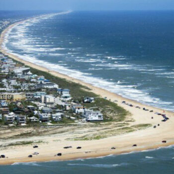 Florida's Most Dangerous Beaches That Tourists Don't Know About And 5 That Are Safe