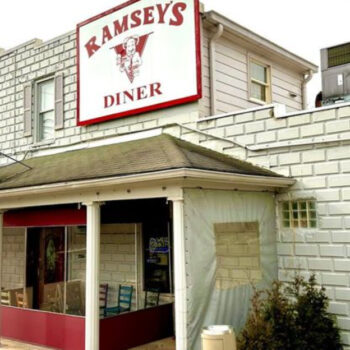 Kentucky Bourbon-County Eats Tourists Skip - But Locals Love