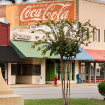 Marianna, Florida: The City of Southern Charm - A College Town of Springs, Caves & Heritage