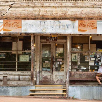 Mississippi Delta‑Roadside Fried‑Catfish Wells Only Locals Know