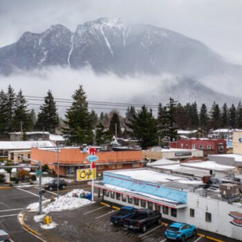 North Bend: A Hidden PNW Mountain Gem of Cliffs, Lakes, and Outdoor Adventure
