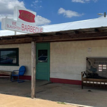 Old Gas Stations in Texas That Serve Five-Star Brisket