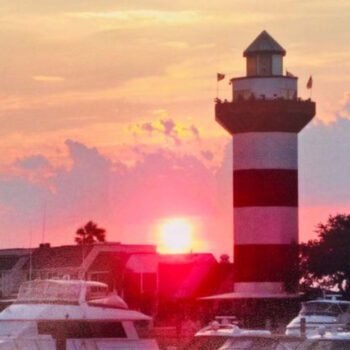 South Carolina's Beach Town That Offers World-Class Golf and Dolphin Encounters