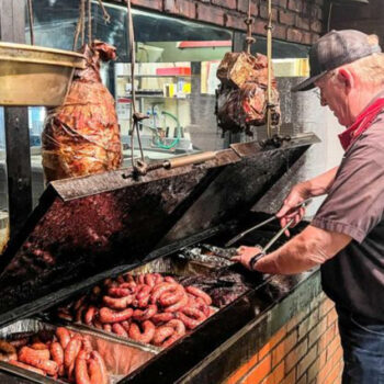 Texas Hole-in-the-Wall BBQ Joints Between Austin and Dallas That Locals Keep Secret