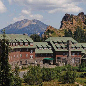 These 10 U.S. National Park Lodges Are So Stunning, Tourists Say the Views Don’t Look Real