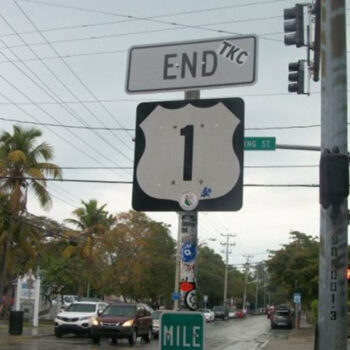These 13 Historic Route 1 Stops Are Time Capsules