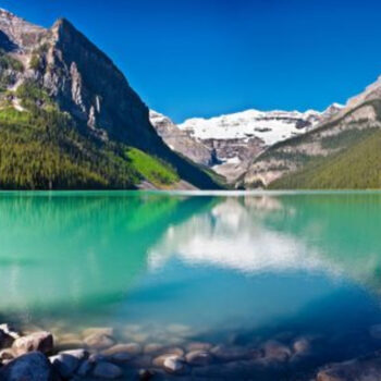 These 17 Lakes Share One Thing That Will Leave You Speechless