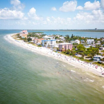 This Underrated Florida City Lies Between Miami and Tampa and Is Perfect for Visiting Any Time of Year
