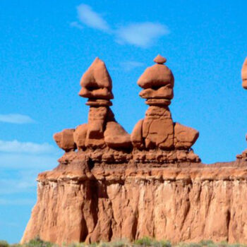 Utah, Hanksville — The Town Surrounded by Hoodoos That Look Like Fairy Castles