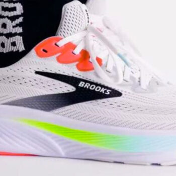 We Tested 16 Shoes for Standing, Walking, and Waiting - These 10 Worked