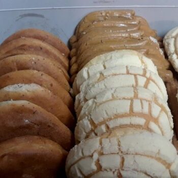 This Tiny Arizona Panadería Pulls Conchas From The Oven So Good You'll Leave With A Dozen