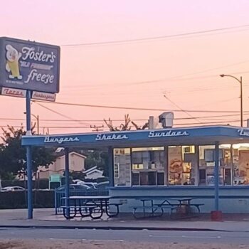 This Tiny Fosters Freeze In California Still Tastes Exactly Like 1950s Summer Nights
