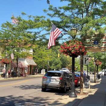 This Lake Erie Beach Town In Ohio Gives You A Full Day Out For Under $20