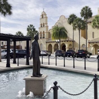 8 Stunning Small Florida Towns So Cinematic They Could Pass for a Hollywood Film Set