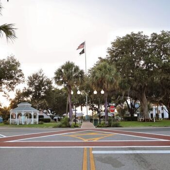 This Florida Lakeside Town Offers Homes Under $120,000 And A Relaxed Way Of Life