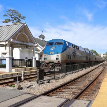 This Scenic Florida Train Ride Rolls Through Winter Park, Sanford, DeLand, and Palatka Like a Storybook