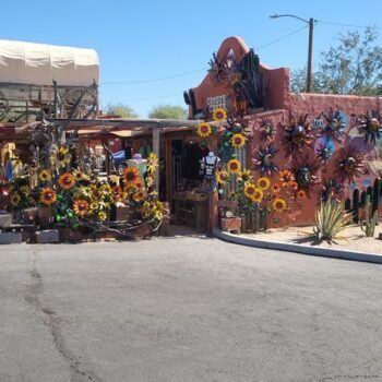 These Arizona Small Towns Turn An Ordinary Weekend Into A Full Mini-Vacation