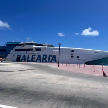 This Two-Hour Florida Ferry Skips the Airport and Drops You Straight in the Bahamas
