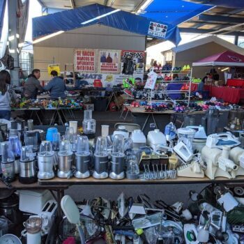 This Enormous Arizona Flea Market Is So Big You Can Easily Spend A Whole Weekend Hunting Treasures