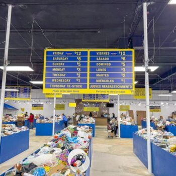 Arizona Has A Bin Store Where Every Price Drops To Just $1 On Tuesdays
