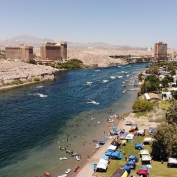 This Small Arizona Beach Has Clear Water And Desert Beauty Most Travelers Still Miss