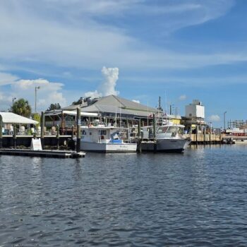 This Tarpon Springs Waterfront Spot Serves Seafood So Fresh It Practically Swims Onto Your Plate