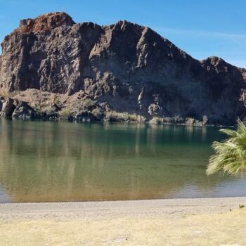 This 1,677-Acre Arizona State Park Hides A Sandy Beach Most Locals Have Never Swum From