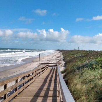 9 Florida Beaches Where Sea Glass Washes Up Like Tiny Colorful Treasures