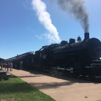 This Historic Minnesota Train Rolls Along Lake Superior In Vintage Dome Cars For Pumpkin And Murder-Mystery Rides