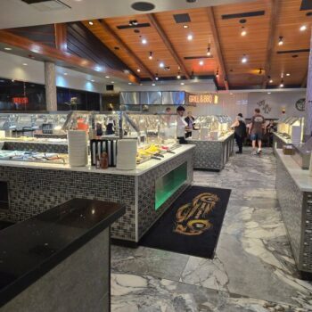Arizona Buffet Lovers Keep Driving Back To This Generous Spread Nobody Wants To Leave