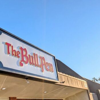 The Old-Fashioned California Steakhouse Where Regulars Swear the Ribeye Beats Every Fancy Chophouse