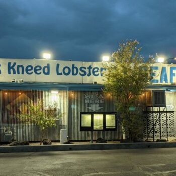 People Drive Clear Across The Desert For The Fish And Chips Hiding In This Arizona Town
