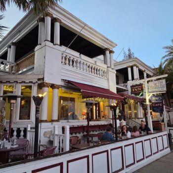This St. Augustine Tavern Where Pirates Once Drank Still Pours Cocktails in Its Original 1700s Walls